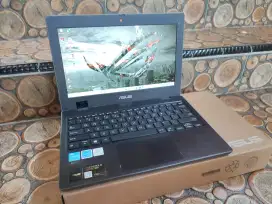 Asus intel n4500 mobile ram 4gb ssd 128gb batre 6jam siap pakai