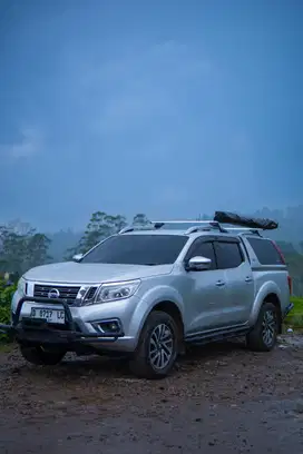 Nissan Navara VL 2015 MT 4x4 silver