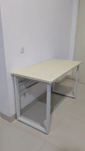 Meja Kerja Meja Belajar Bahan Besi