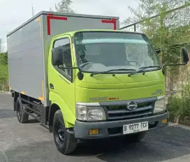 HINO DUTRO 110 SDL ENGKEL LONG BOX 2013