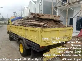 Buang puing tanah