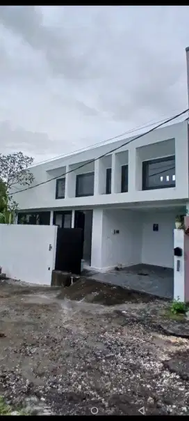 Dijual rumah murah,lantai 2 di cekomaria denpasar bali