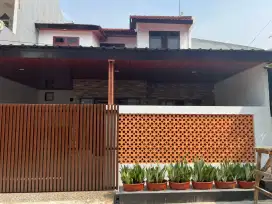 Dijual rumah bangunan baru bagus murah di galaxy