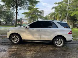 MERCEDES BENZ ML 250 LIKE NEW