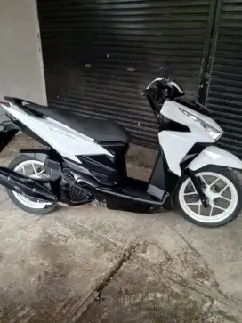 Vario 125 LED 2015 pajak on
