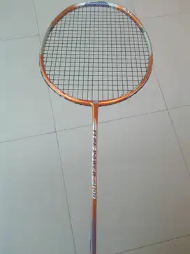 Raket badminton