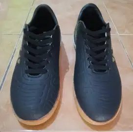 Sepatu Futsal Ortuseight