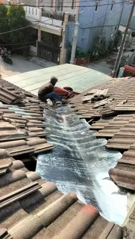 perbaikan atap bocor dan talang air bocor/rembes
