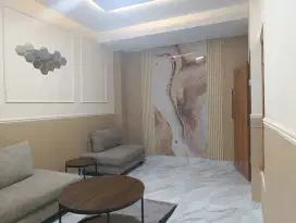 Di jual rumah 2 lantai baru renov dengan interior