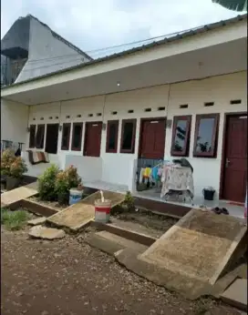 Dikontrakan rumah petakan