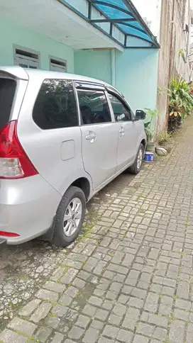 Dijual Toyota Avanza type E upgrad G thn. 2012