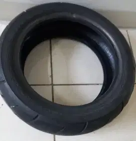 Ban luar Maxxis Victra  tubeless 140/70 13 nylon  S 98