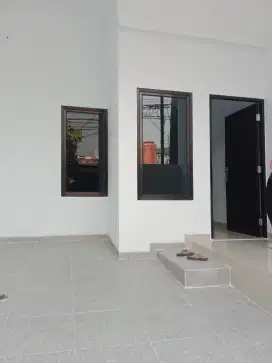 Di jual rumah baru siap huni cipondoh tangerang