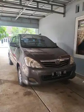 Di jual Innova 2.0 G AT 2011
