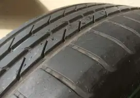 Ban mobil RFT GOODYEAR efficientGr/p ukuran 235/45R19 no minus