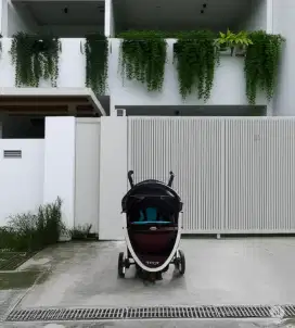Stroller chocolate