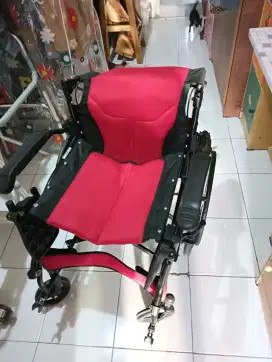 Kursi roda traveling like new