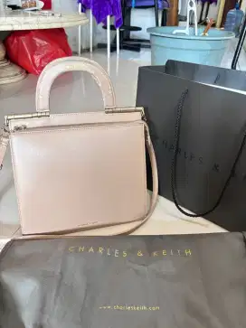 Tas charles n keith
