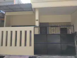 Di kontrakan rumah