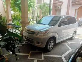 Daihatsu Xenia Li Deluxe MT 2011