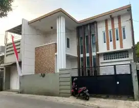 Rumah 2 lantai mainroad Ciwaruga gegerkalong bandung