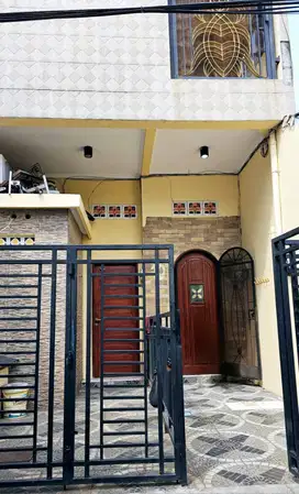 Dikontrakan Pertahun Rumah 2 Lantai 4 Kamar Matraman