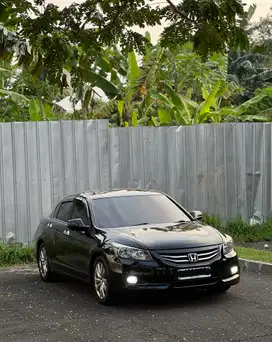 Honda Accord 2011 Bensin