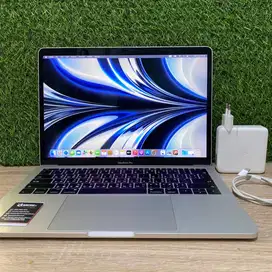 Macbook Pro 13” 8Gb/256Gb 2017 nonTouchbar - Laptop Apple - Silver