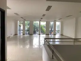DIJUAL GEDUNG 4 Lantai di JL NARIPAN BANDUNG, u/ cafe/usaha lain  **MT
