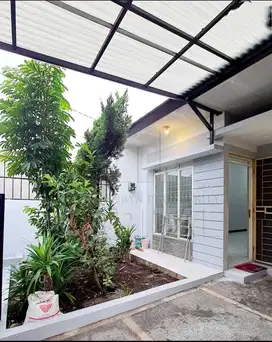 RUMAH SIAP HUNI DI TAMAN HOLIS INDAH 2