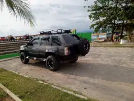 Terano limited idision speknya siap di bikin 4x4 sudah di siapkan