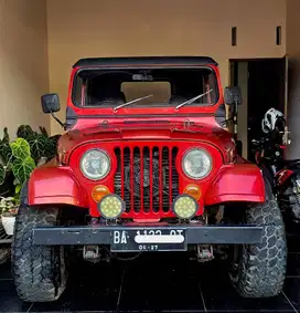 Jeep CJ7 Diesel 4x4 Tahun 1985 Ganteng