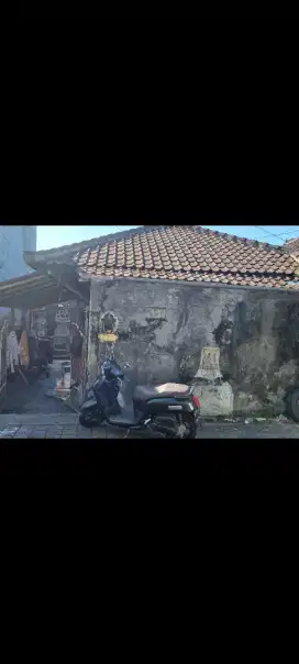 Dijual tanah murah,1 are bonus bangunan rumah di jl pakis aji denpasar