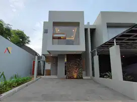 Rumah Jual Cimanggis Dekat UI Depok 3 Lantai Private Pool Ala Resort