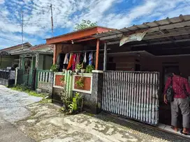 rumah lunas deket kampus dan terminal