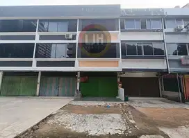 Dijual Ruko 3 Lantai di Bumi Sarana Jodoh Dekat Bank BCA