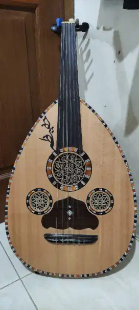 Gitar Gambus /Oud Gambus