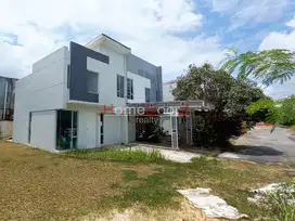 RUMAH HOOK TANAH LUAS PURI SELEBRITI 1 DEKAT BOTANIA