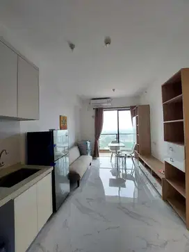 Dijual Murah Apartemen Fully Furnished Sky House BSD, 900 Juta Nego