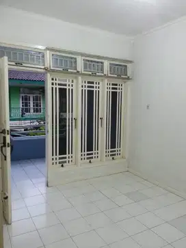 dijual rumah di walikota