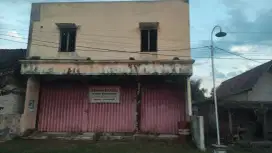 Ruko 2 lantai strategis dekat pasar karangjati cocok untuk usaha