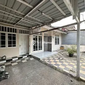 DIJUAL VILLA JALAN PASAR II KOMP TAMAN PERKASA INDAH  (MIKE & RICKY A)