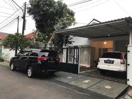Dijual Rumah lokasi Strategis di Nusa Loka BSD City