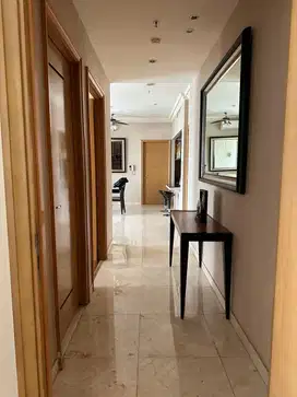 Dijual Apartemen Senayan Residence 3BR Uk165m2 Furnished at Jaksel