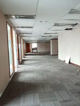 SEWA KANTOR DI JAKARTA SELATAN KUNINGAN 650M PARTISI 150K NEGO
