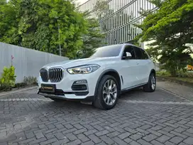 (TDP: 0 Rupiah) BMW X5 2019 Xdrive40i Low km x 5 m sport