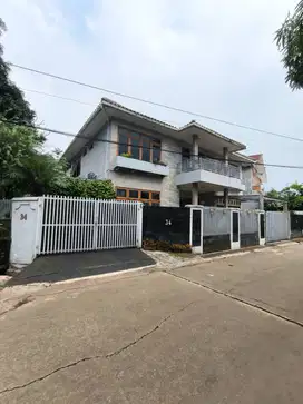 RUMAH MEWAH HARGA MURAH LOKASI KEMANG TIMUR SUPER STRATEGIS
