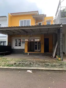 Cr. Dijual Cepat Rumah Kota Wisatsa SIap Huni 2 lantai Rapih Bagus