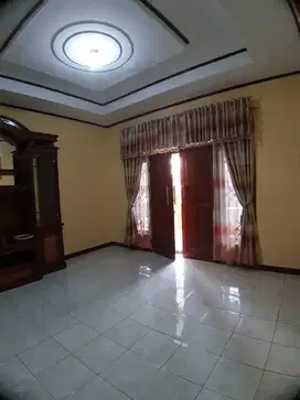 Disewa Rumah 1,5 Lantai Daerah Poris Indah