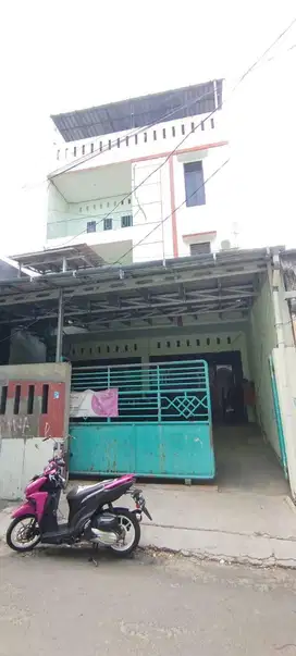 DISEWAKAN! Rumah Cocok u/ Kost Tinggi dari Jalan di Sunter Agung
